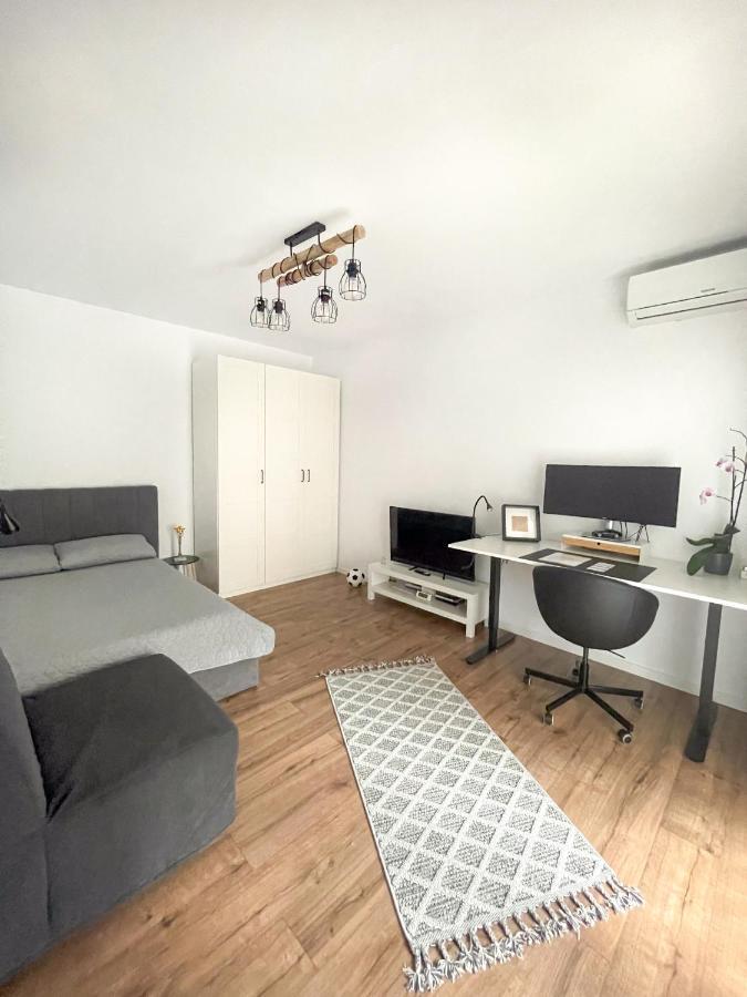Puzzle Studio Bucureşti Eksteriør bilde